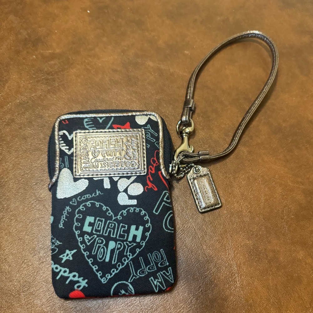 EUC Coach Poppy Black and Red Wristlet